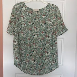 Floral ruffle sleeve blouse